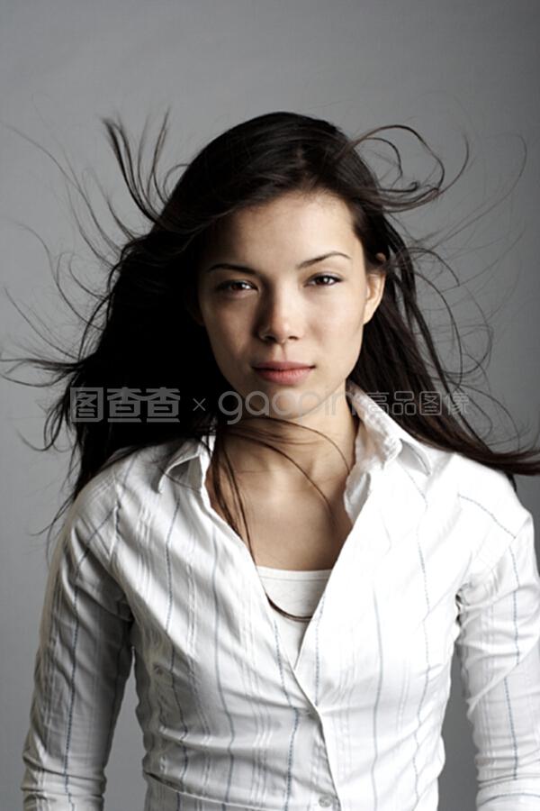 94间房主跳舞 侦探帽